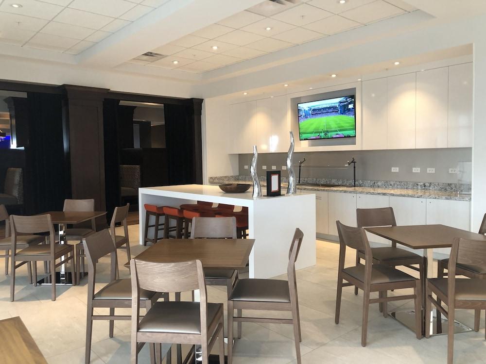 Hilton Garden Inn Denver/Thornton Zewnętrze zdjęcie