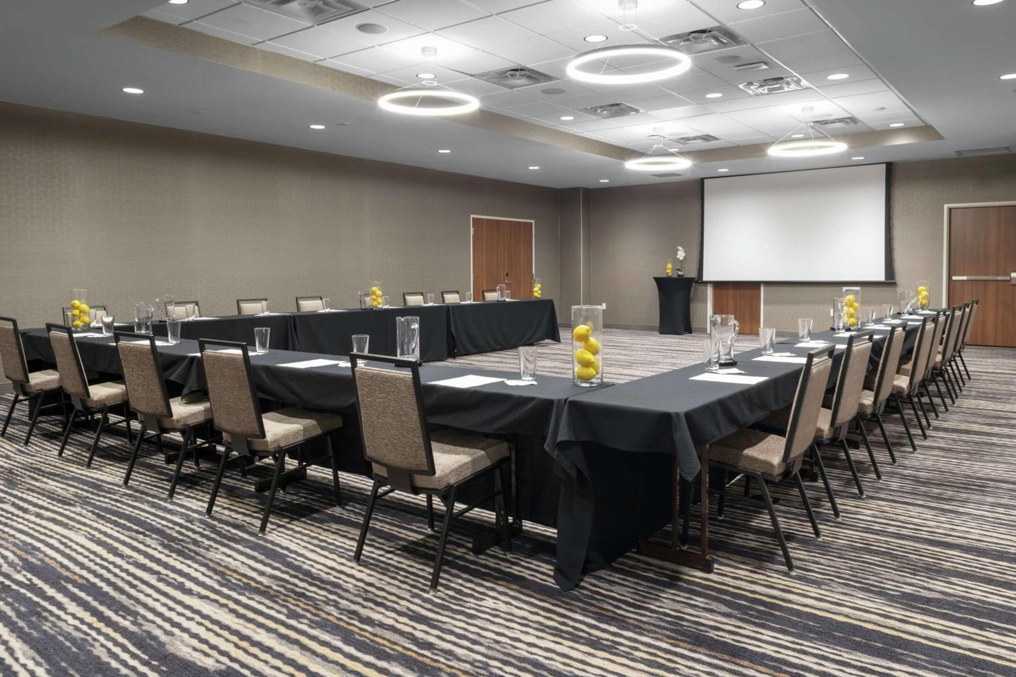 Hilton Garden Inn Denver/Thornton Zewnętrze zdjęcie